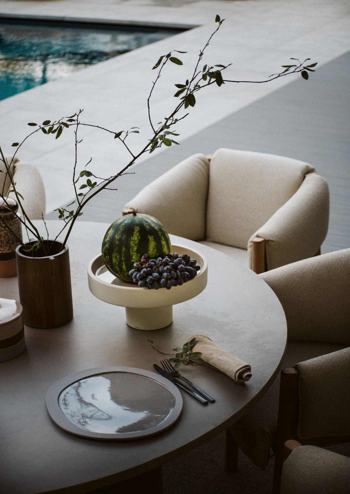 garden dining area